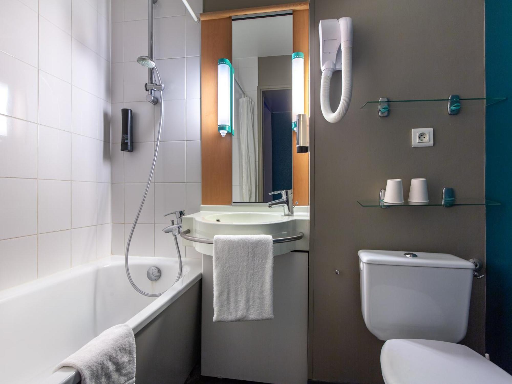B&B Hotel Orleans Nord Saran Exterior foto